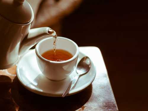 Чи правда, що чай перед сном пити небажано - INFBusiness