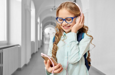iPhone для школяра: вартісна іграшка чи мультизадачний помічник - INFBusiness