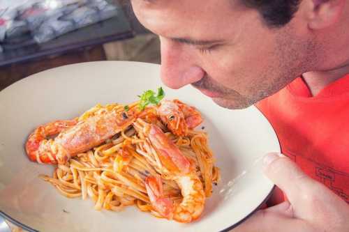 Нудота після їжі: основні причини цього неприємного симптому - INFBusiness