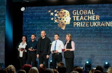 Оголошено переможців премії Global Teacher Prize 2023 - INFBusiness