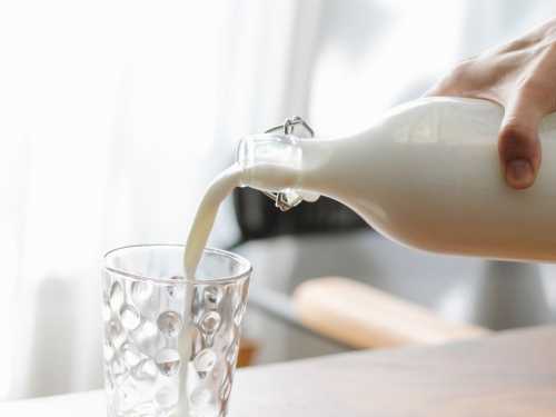 Чому в жодному разі не можна лікувати застуду молоком - INFBusiness