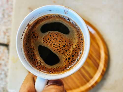Вчені дійшли висновку, що каву слід пити не раніше 9:30 ранку - INFBusiness