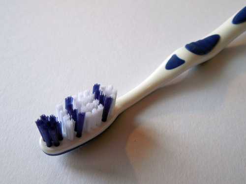 Коли зубну щітку потрібно терміново викинути: про це майже ніхто не знає - INFBusiness
