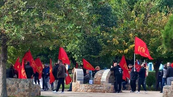 У Греції велика група "комуністів" напала на акцію українців до роковин Голодомору - INFBusiness