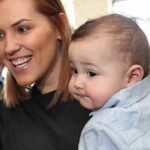 Яна Клочкова і її синок навчать плавати твого малюка