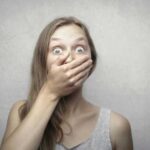 Підвищує голос: ознаки, що дитина бреше