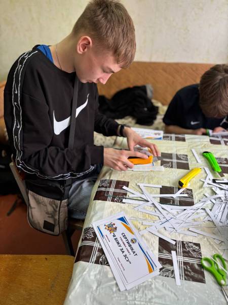 Останній дзвоник в Україні у 2025 році: ідеї для свята з подякою ЗСУ - INFBusiness