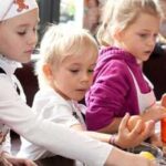 Навчи дитину готувати – розвивай її логіку і самостійність (фото)