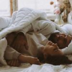 Ніколи не робіть ці 7 вчинків після близькості, інакше чоловік не…