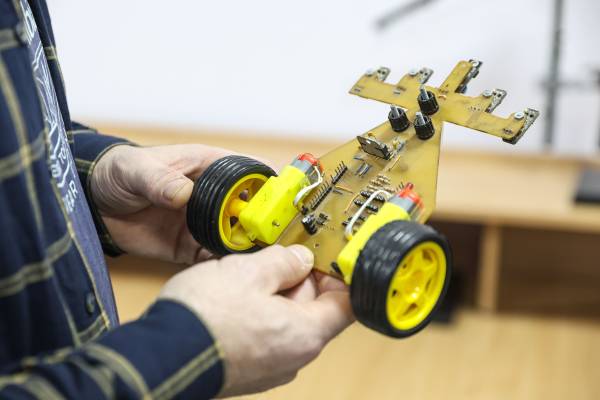 Навчання з Мрією: як учителі та учні у складний час вражають досягненнями та стійкістю - INFBusiness