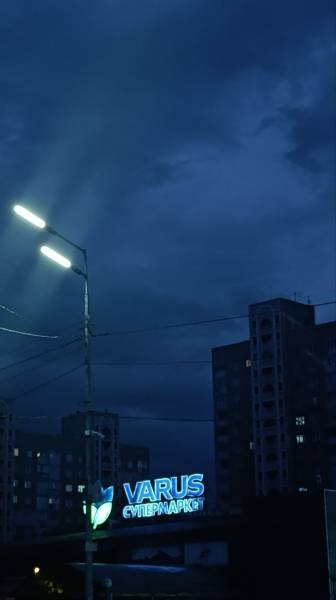 Небо наче з фільмів про апокаліпсис: кияни діляться фантастичними фото та відео грози 4 травня - INFBusiness
