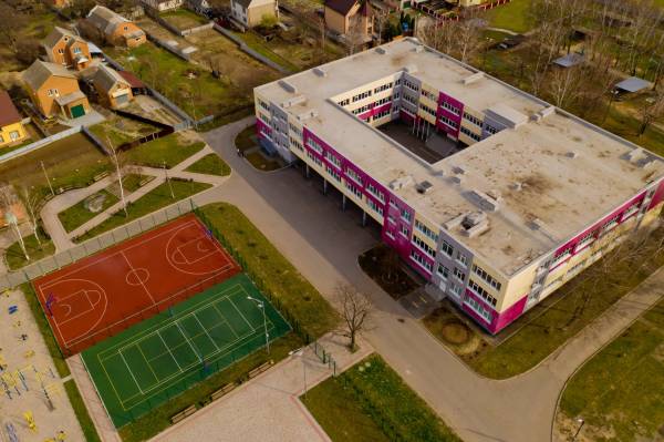 Чи має старша школа розташовуватися окремо? - INFBusiness