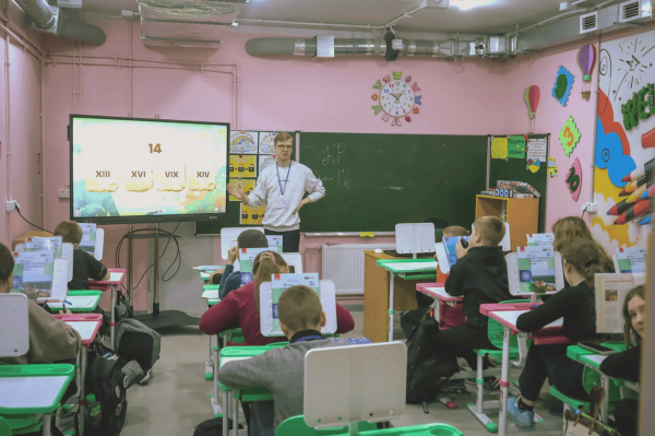 Майже Хогвартс: як навчаються діти в харківській підземній школі - INFBusiness