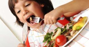 Топ-5 найкорисніших продуктів для дитини