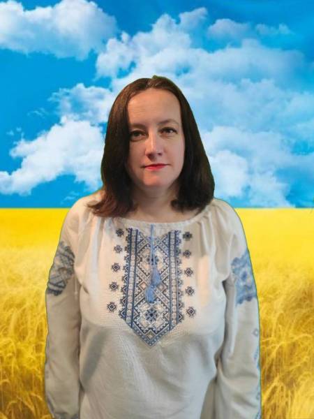 Освітяни, які тримають громади: як шкільні психологи, вчителі й соцпедагоги лікують травму - INFBusiness