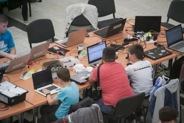 Як домовитися з підлітком: секрет, про який мовчать психологи - INFBusiness