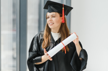 Хто саме з мешканців ТОТ зможе скористатися процедурою визнання дипломів, з чого вона складається та як швидко її можна пройти? Навчання в ТОТ: як підтвердити знання та отримати диплом Постанова Кабінету Міністрів України № 871 від 15.07.2025 «Про затвердження Порядку визнання результатів навчання, отриманих на тимчасово окупованій території України, на рівнях професійної (професійно-технічної), передвищої та вищої освіти». стаття підготовлена фахівцями ГО «Донбас SOS». Яка процедура визнання результатів навчання? Навчання в TOT: як підтвердити свої знання та отримати диплом - INFBusiness