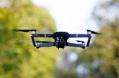 ```html Оновлені посібники з дисципліни "Захист Вітчизни" для учнів 10-11 класів - INFBusiness