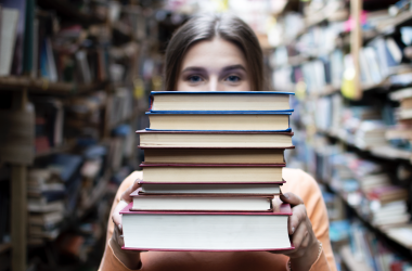 Близько 70 тисяч книжок для восьмикласників ще не прибули в школи. - INFBusiness