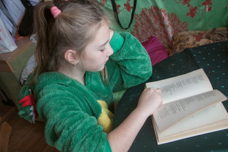 Чому ваша дитина не хоче робити уроки: причина не в лінощі, а в прихованому страху, який ви самі створили уроки