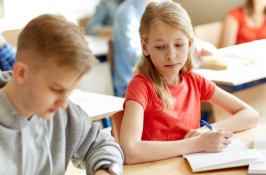 Коли мова заходить про випадки відхилення від принципів академічної чесності в школі, оперативна реакція є надзвичайно важливою. Порушення доброчесності в школі – реагувати чи ні? Шкільна нечесність: як діяти? - INFBusiness