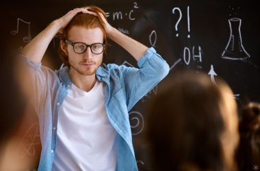 Без дійсного фінансування подібна ідея обернеться тільки на посилення роботи без відповідної винагороди. Інтенсифікація праці вчителів поглибить кадрову кризу в школах, – Профспілка Більше навантаження на вчителів призведе до дефіциту кадрів у школах, – Спілка. - INFBusiness