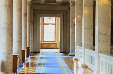 Комітет ВРУ: переважна частина українських шкіл функціонує через відданість учителів. - INFBusiness