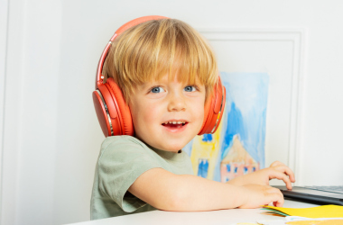 Збірка вправ стане прекрасною можливістю змістовно та захопливо провести дозвілля, одночасно вправляючи логіку 100 завдань з логіки для дошкільників Сто логічних задач для малюків. - INFBusiness