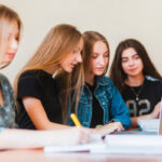 Межа прохідного балу НМТ 2026 – ініціатива Міносвіти викликала протест.