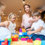 Виплати вихователям в Україні: підвищення заробітної платні освітянам у дитячих садках