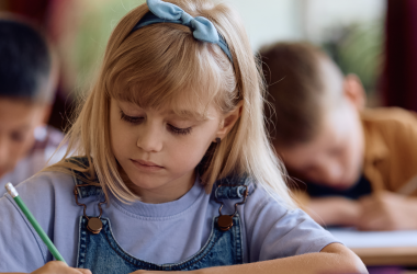 Кабмін спрямував 3 мільярди гривень на навчальні осередки в школах.