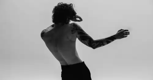 DANTES роздягнувся для обкладинки INSIDER: відверто про інтимні сцени