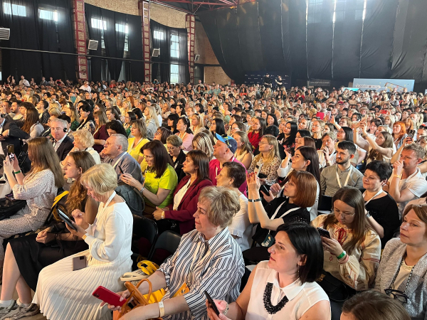 Кому з освітян збільшили тарифні ставки: деталі