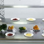 Шкільні обіди стануть безплатними для кожного: дата початку.