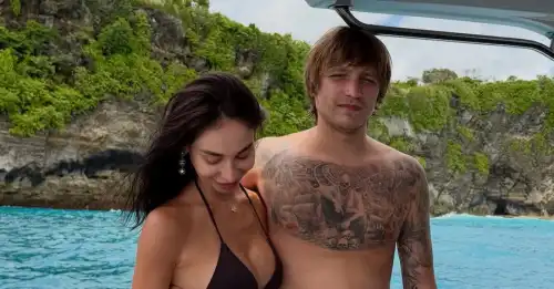 Єва Мішалова, блогерка, відреагувала на смерть Комарова на Балі вперше.