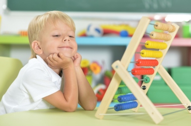 Батьківський гайд: ключові питання та перевірки при виборі приватної школи в Києві.