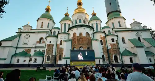 Культурна дипломатія та кінострічка про Джамалу й ДахаБраха: перебіг фестивалю високого мистецтва “Букет” у Києві