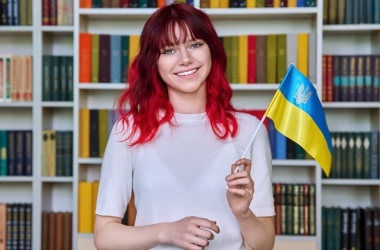 Надзвичайно важливо підтримувати зв’язок з дітьми, які перебувають за кордоном, – прем’єр