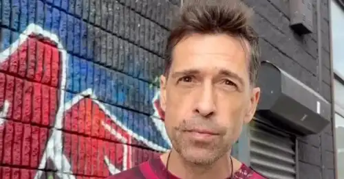 Лідер гурту “Ногу свело” Максим Покровський розповів про причини свого візиту до України.