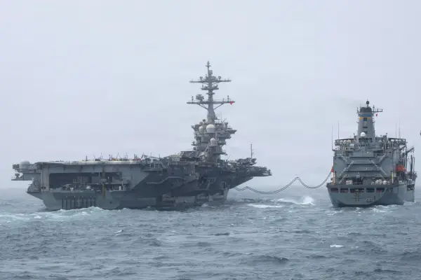 Авіаносець ВМС США класу Nimitz USS Abraham Lincoln