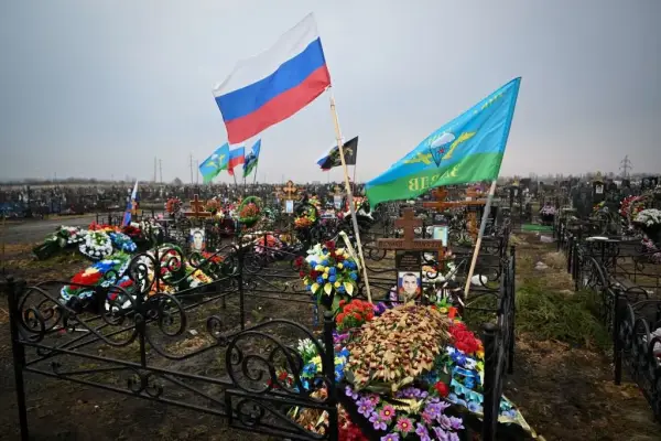 Росіянин отримав 14 років тюрми за фотографування могил