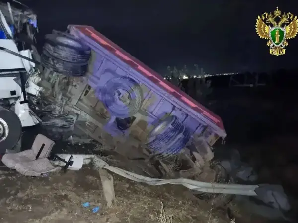 Двадцять загиблих: шкільний автобус впав у прірву