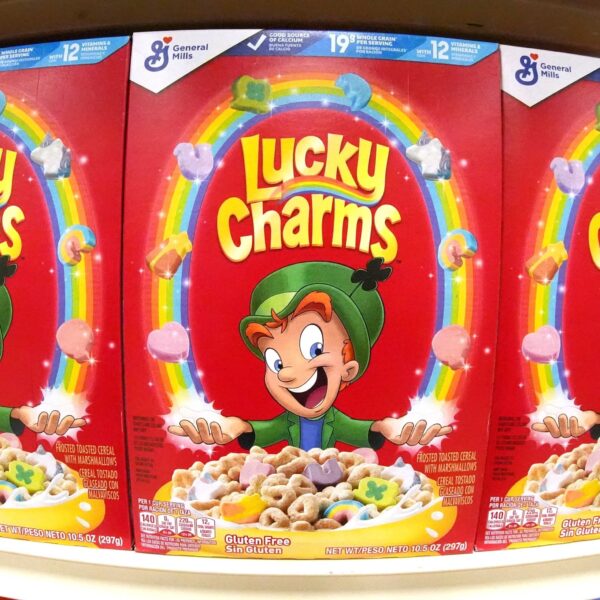 General Mills позбувся штучних барвників у своїх пластівцях