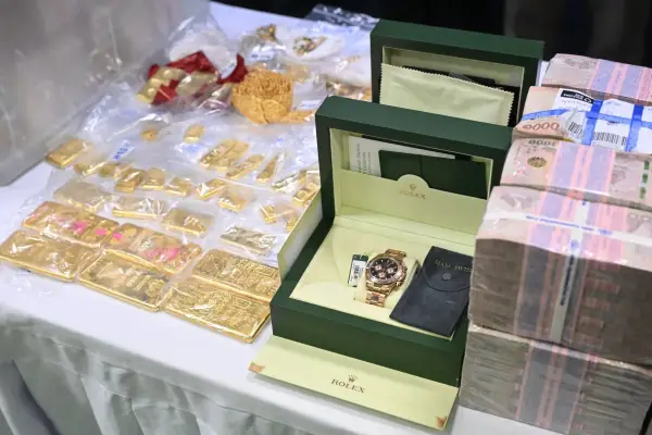 Монах, який порушив обітницю цнотливості, звинувачується у розтраті 2,2 мільйона фунтів стерлінгів