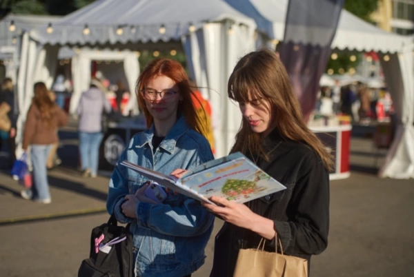 Книжкові заходи замість фестивалю “Книжкова країна” заполонять київські книгарні